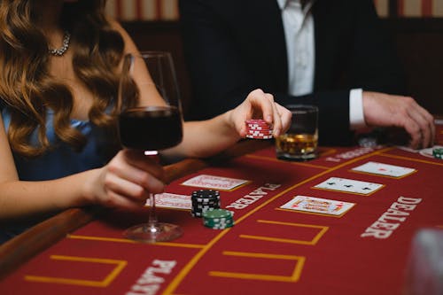 Ray Pokeri Facebook - Tietoa Ja Vinkkejä Suomalaisille Pelaajille