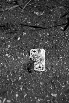 Pokeri Kinonuud: Tietoa Pelityylistä Ja Strategioista